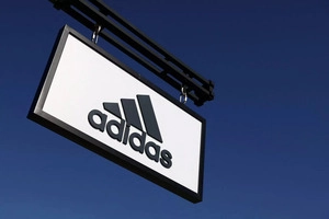 new yeezy website