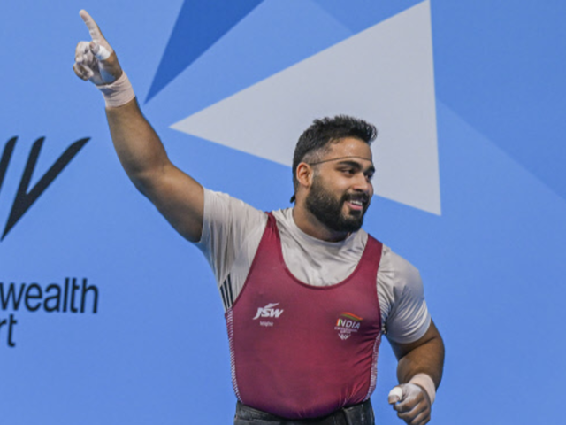 ​Vikas Thakur, Weightlifting