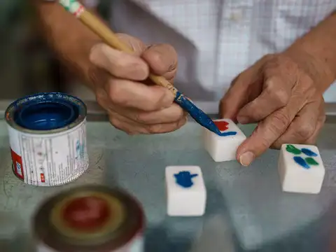 ​Hand carving