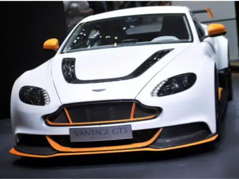 Aston Martin Vantage AMR