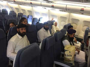 Afghan Sikhs reach India from Kabul