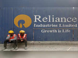 Reliance warns of global recession headwinds
