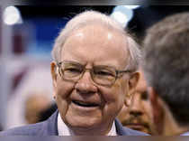 Buffett’s Berkshire Pounces on Market Slump to Buy Equities