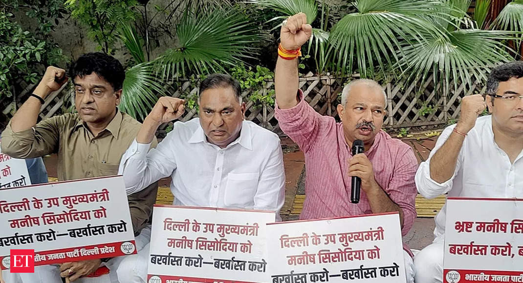 Delhi BJP protests outside Arvind Kejriwal’s residence, demands Manish Sisodia’s expulsion from Cabinet