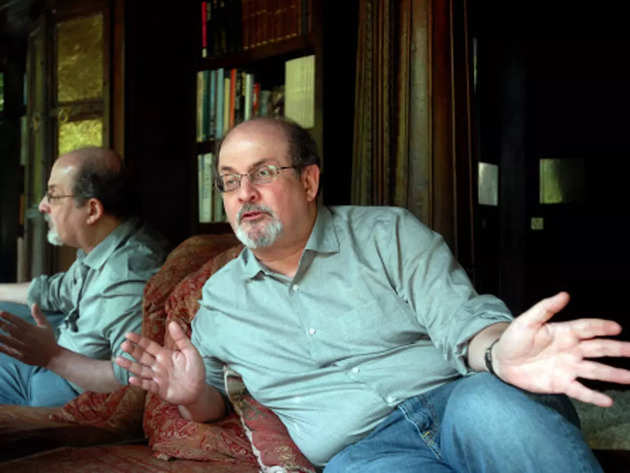 Salman Rushdie Latest NEWS Updates: Man suspected of attacking Salman Rushdie charged with attempted murder, assault