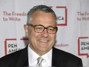 Jeffrey Toobin decides to quit CNN after 20 years