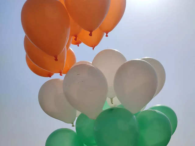 ?Tricolor balloons
