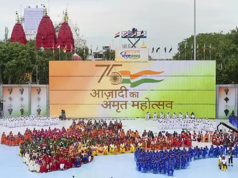 ​Greets Indian diaspora