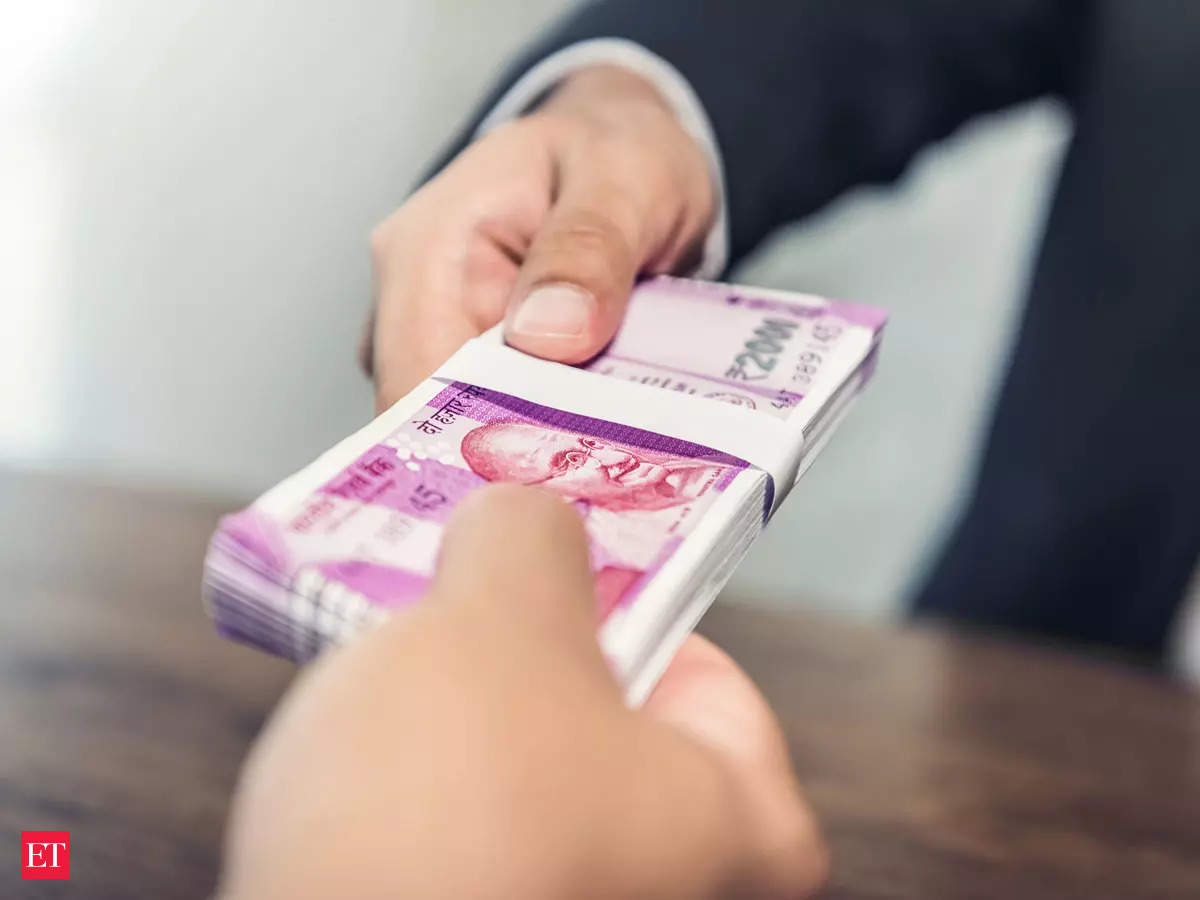 भारत में कंपनियां 2023 में 10 फीसदी वेतन बढ़ा सकती हैं: रिपोर्ट