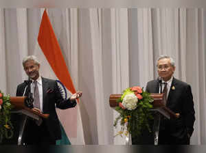 India's Foreign Minister Subrahmanyam Jaishankar, left, and Thailand's Foreign M...