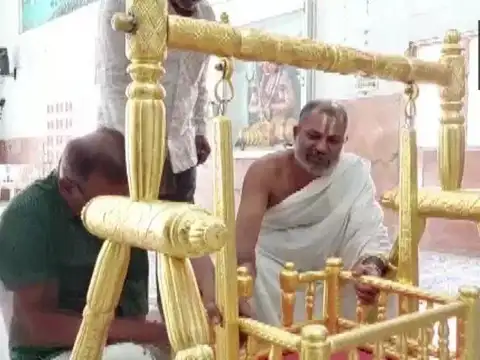 ​Worth Rs 24-25 lakhs