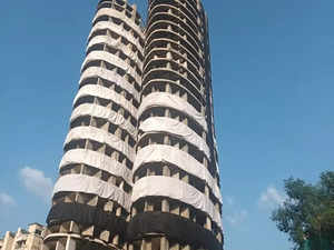 Twin Tower Noida.