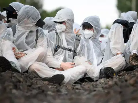 ​Climate protestors