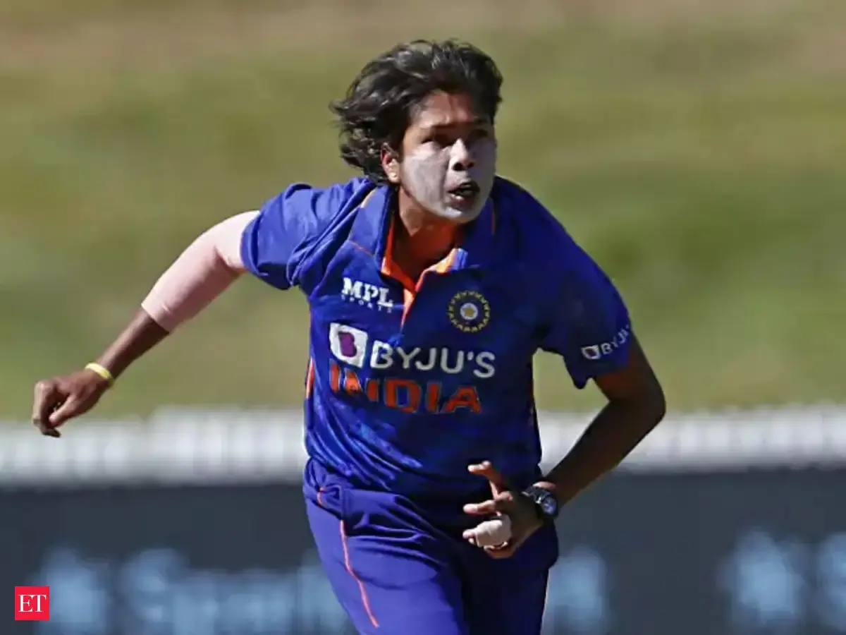 jhulan goswami: Jhulan Goswami retirement: Veteran Indian fast bowler ...