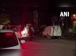 Policeman, civilian injured in separate grenade attacks in Jammu and Kashmir