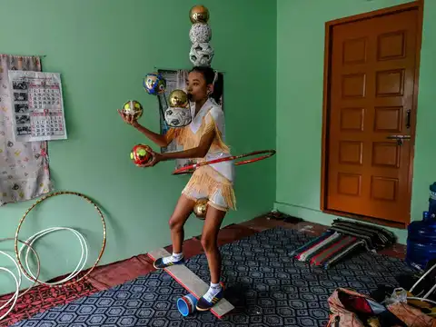 Unconventional juggling