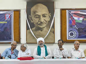 New Delhi: Bharatiya Kisan Union Spokesperson Rakesh Tikait with All India Kisan...
