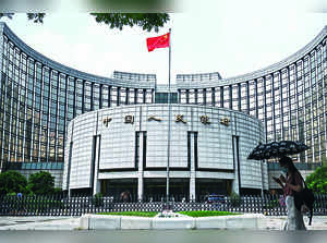 China Central Bank Cuts Loan Rates to Boost Economy