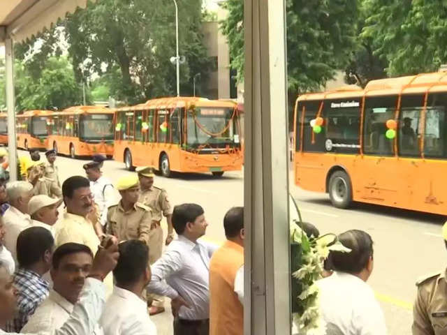 ​Buses in Lucknow, Kanpur
