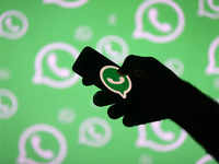 WhatsApp Memes: WhatsApp rolls out multi-device login feature, social media  flooded with memes - The Economic Times