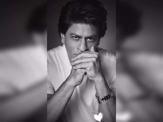 US Navy officers play Shah Rukh Khan's song at dinner party