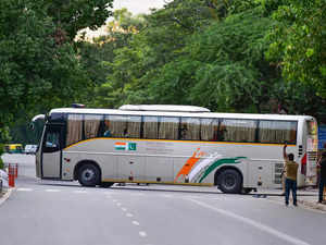 Delhi Lahore bus service