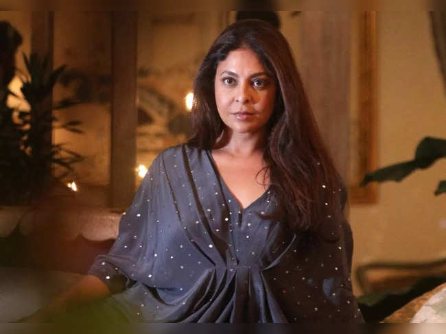 Actor Shefali Shah comments on 'red flags in relationship'. Here's what she has to say