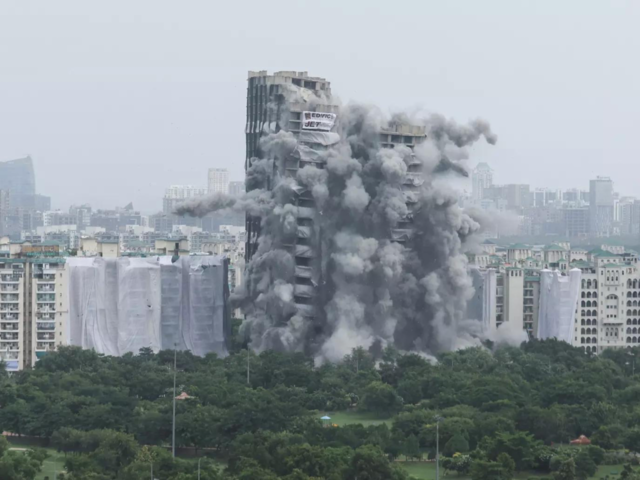 ​Supertech twin towers demolished in seconds
