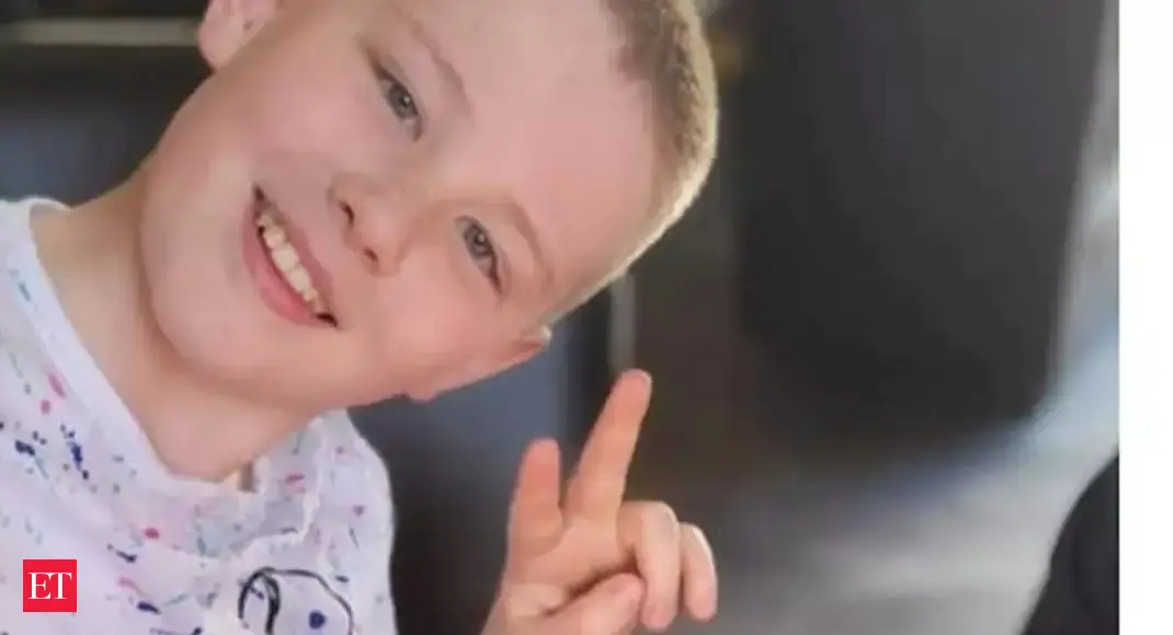 Stephen Hawking Autistic 11 year old From Britain Has Higher IQ Score stephen-hawking-autistic-11-year-old-from-britain-has-higher-iq-score