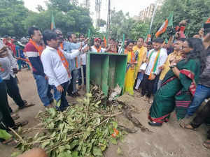 Dispose of garbage from Bhubaneswar city, demands Odisha BJP.