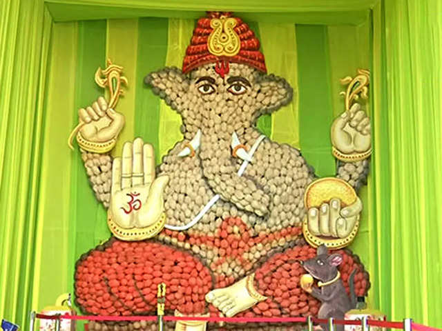 Corn - Coconuts, corns, and even flowers: Ganesh Idols go eco-friendly |  The Economic Times