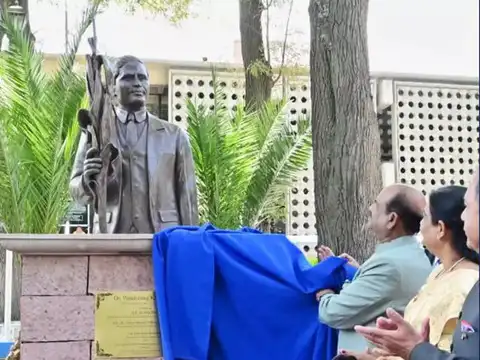 ​Dr Pandurang Khankhoje