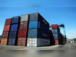 Trade deficit hits record $31 billion in July