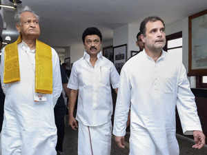 Ashok Gehlot says 'Rahul best suited to become Congress president'