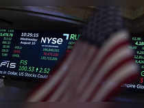 Wall Street reaches four-week highs as bond yields drop