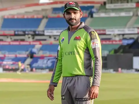 ​Asif Ali