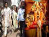 Sidharth Malhotra, his mother visit Mumbai's Lalbaugcha Raja for Ganpati Darshan. See details