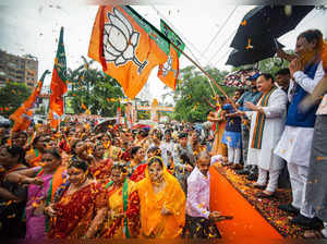 Patna: Bharatiya Janata Party (BJP) President JP Nadda flags off 'Shobha Yatra' ...
