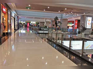 shopping mall-1