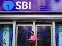 SBI m-cap hits Rs 5 lakh crore mark as shares scale fresh record high
