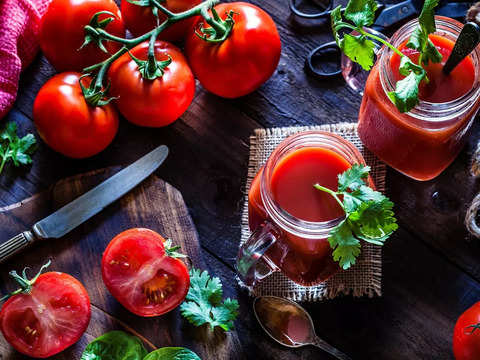 Tomato juice How to get rid of kidney stones naturally The