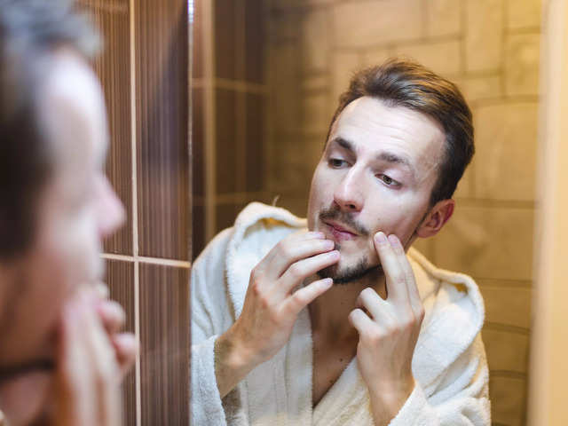 toothpaste to dry pimples