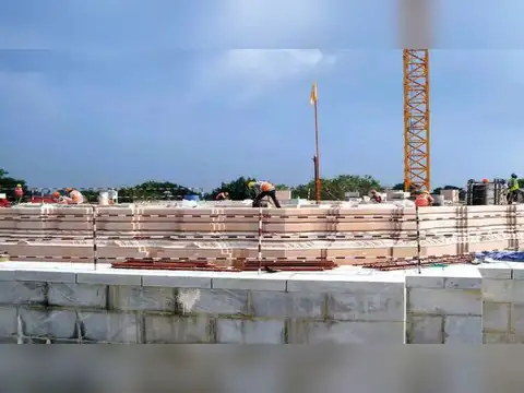 Bigbloc Construction | CMP: Rs 138.50