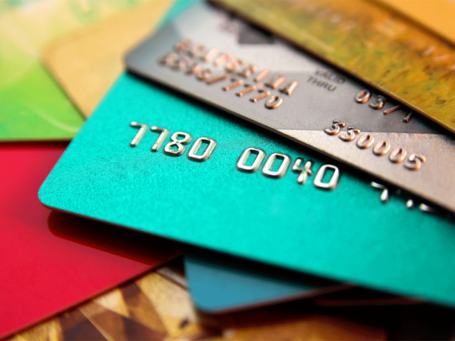 Use more cards for a longer credit period