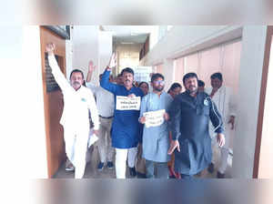 Gujarat congress MLAs protest in the state assembly corridor.