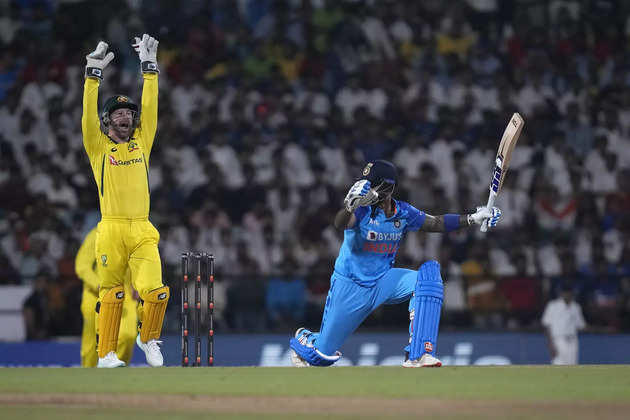 India News LIVE Updates: India beat Australia by 6 wickets in second T20; level series 1-1