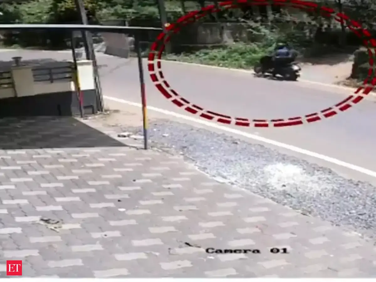 rss: Kerala: Petrol bombs hurled at the RSS office in Mattannur - The ...