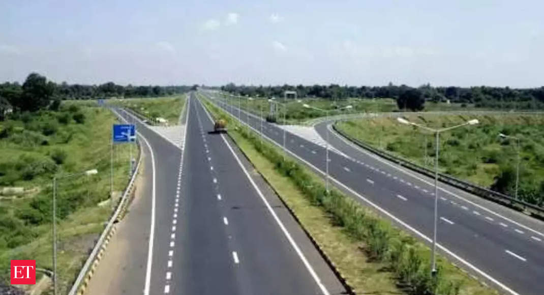 393 infra projects show cost overruns of Rs 4.65 lakh cr