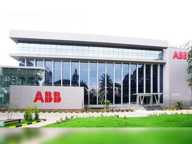 Sell ABB India Future at Rs 3,000-3,020