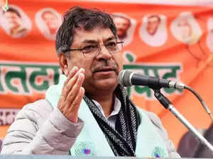 will-not-wear-mala-safa-until-bjp-voted-to-power-in-rajasthan-satish-poonia-takes-resolution.